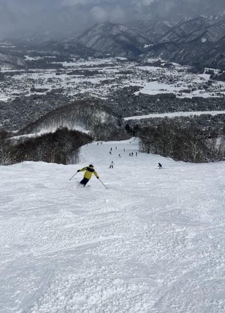 スキーと共に楽しむ冬の極上体験